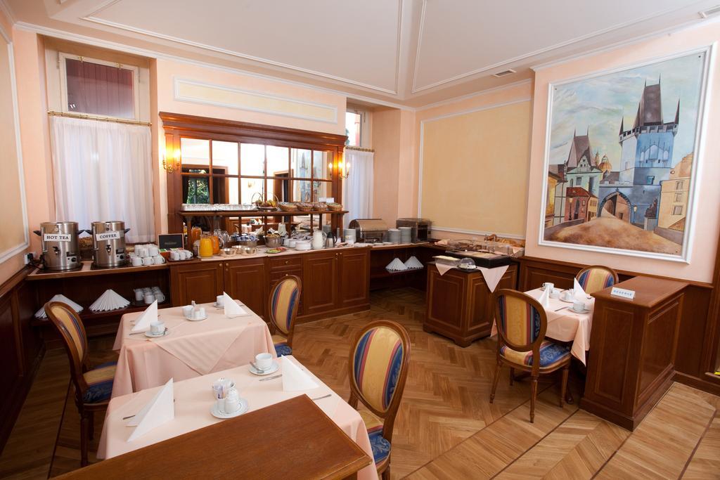 Hotel Kinsky Fountain Praag